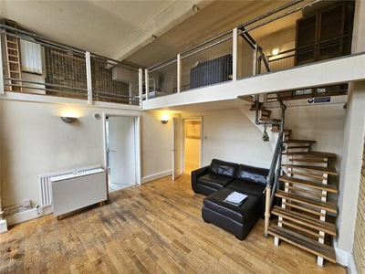 2 Bedroom Apartment For Rent In Pages Walk, London
