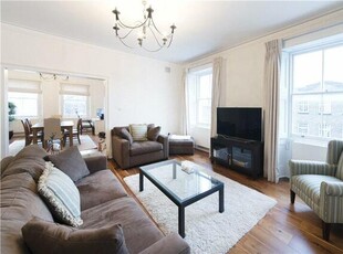 2 Bedroom Apartment For Rent In South Kensington, London