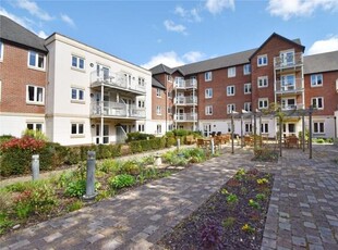 2 Bedroom Apartment For Sale In Devizes, Wiltshire