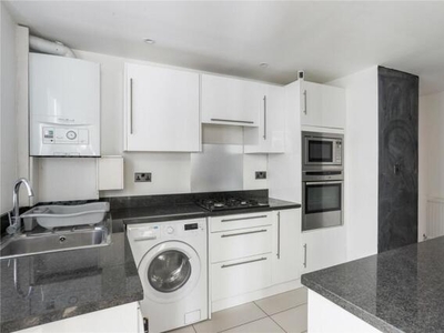 2 Bedroom Apartment For Sale In London