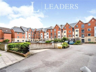 2 Bedroom Apartment For Sale In Portsmouth