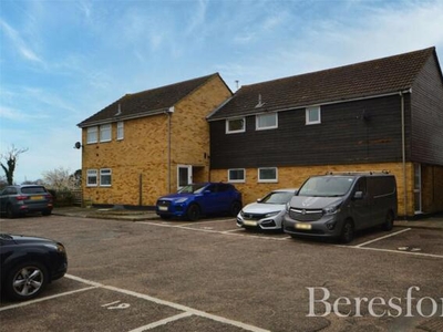 2 Bedroom Apartment For Sale In Romford