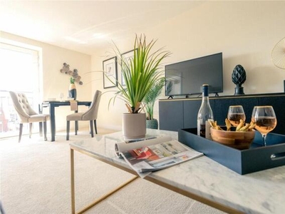 2 Bedroom Apartment For Sale In Romsey, Hampshire