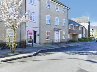 2 Bedroom Apartment For Sale In St. Neots, Cambridgeshire