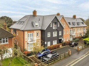 2 Bedroom Apartment For Sale In Worthing, West Sussex