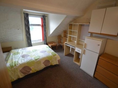 2 bedroom apartment to rent Cardiff, CF10 3EE