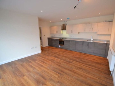 2 bedroom apartment to rent Epsom, KT17 4RA