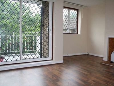 2 bedroom apartment to rent London, E5 0DU