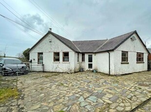 2 Bedroom Bungalow For Sale In Caernarfon, Gwynedd