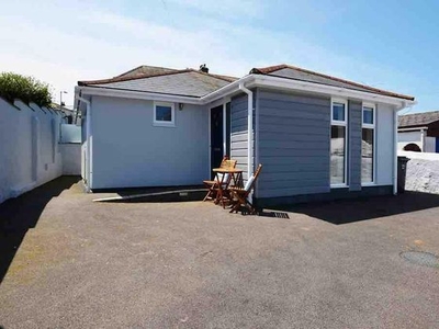 2 bedroom detached bungalow for sale Falmouth, TR11 2DY
