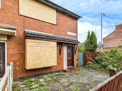 2 Bedroom End Of Terrace House For Sale In Manchester