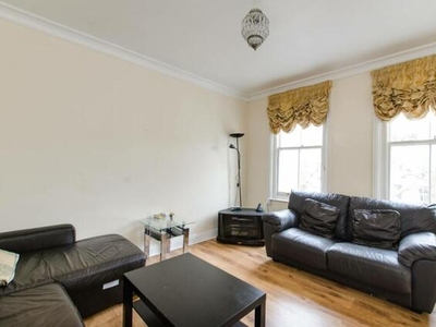 2 Bedroom Flat For Rent In Earls Court, London