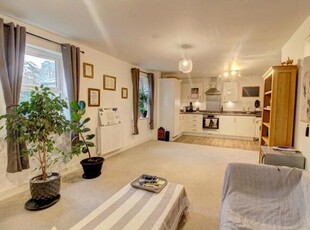 2 Bedroom Flat For Sale In Horsham