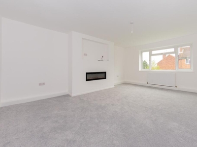 2 bedroom flat for sale in Lewisham Court, Morley, Leeds, LS27