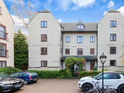 2 Bedroom Flat For Sale In Oxford
