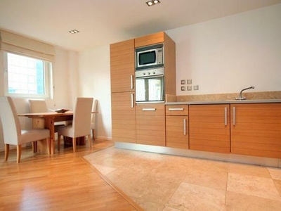 2 bedroom flat to rent Canary Wharf, Isle Of Dogs, E14 9LS