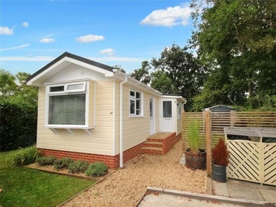 2 Bedroom Park Home For Sale In Verwood, Dorset