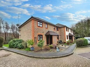 2 Bedroom Retirement Property For Sale In Midhurst, West Sussex