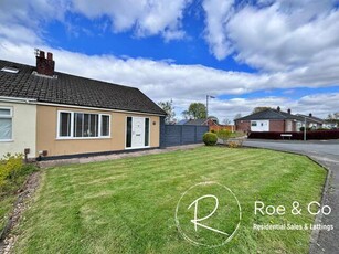 2 Bedroom Semi-detached Bungalow For Sale In Harwood, Bolton