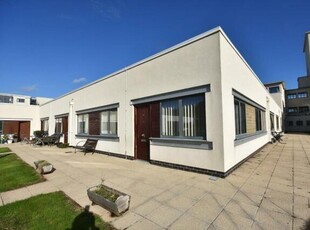 2 Bedroom Semi-detached Bungalow For Sale In Hayes Point, Sully