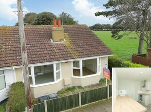 2 Bedroom Semi-detached Bungalow For Sale In Westgate-on-sea