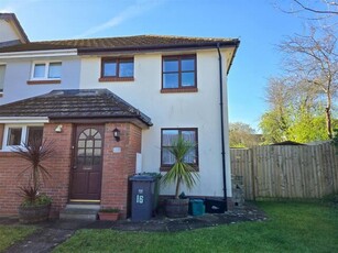 2 Bedroom Semi-detached House For Sale In Roundswell
