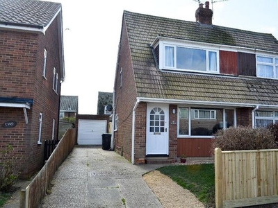 2 bedroom semi-detached house to rent Bexhill-on-sea, TN40 2RF