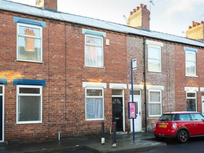 2 bedroom terraced house for rent in Queen Victoria Street, South Bank, York, YO23