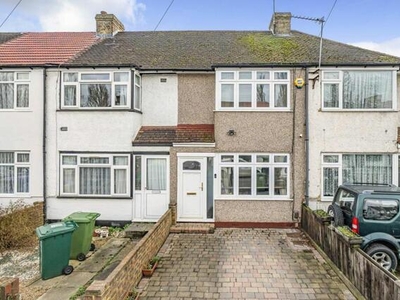 2 Bedroom Terraced House For Sale In Staines-upon-thames, .