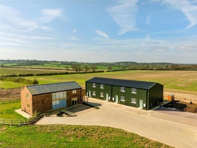 3 Bedroom Barn Conversion For Rent In Milton Keynes, Buckinghamshire