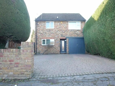 3 Bedroom Detached House For Sale In Chalfont St. Peter
