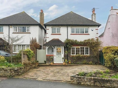 3 Bedroom Detached House For Sale In Coulsdon