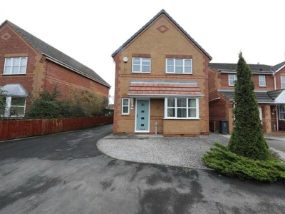 3 Bedroom Detached House For Sale In Kingswood