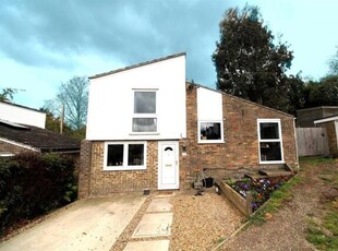 3 Bedroom Detached House For Sale In Offton