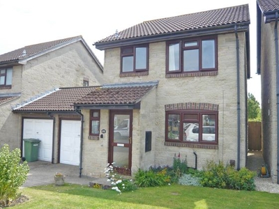 3 bedroom detached house to rent Frome, BA11 2BT