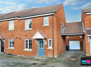 3 Bedroom End Of Terrace House For Sale In Ashford, Kent