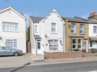 3 Bedroom End Of Terrace House For Sale In Clacton-on-sea, Essex