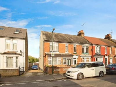 3 Bedroom End Of Terrace House For Sale In Gillingham, Kent