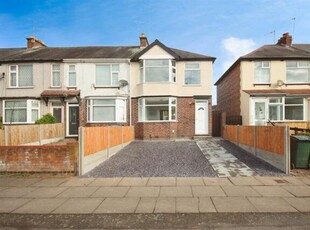 3 Bedroom End Of Terrace House For Sale In Holbrooks