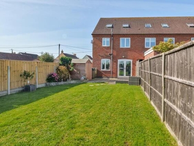 3 Bedroom End Of Terrace House For Sale In Lincoln, Lincolnshire