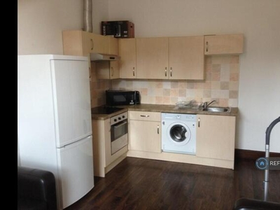 3 Bedroom Flat For Rent In Leeds