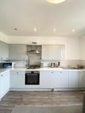 3 Bedroom Flat For Rent In West End, Dundee