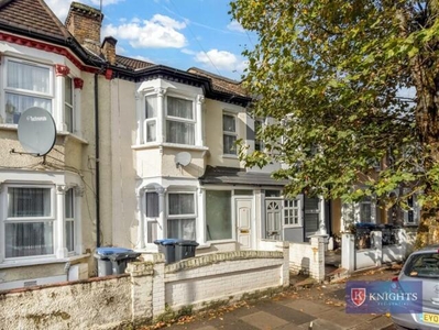 3 Bedroom House For Sale In London