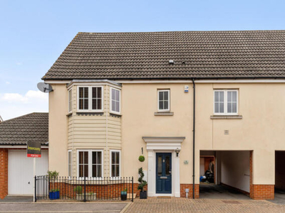 3 Bedroom Link Detached House For Sale In Stansted, Essex