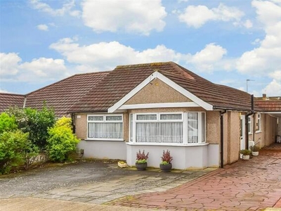 3 Bedroom Semi-detached Bungalow For Sale In Hornchurch