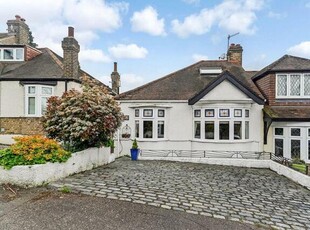 3 Bedroom Semi-detached Bungalow For Sale In North Chingford