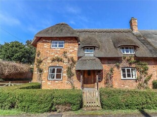 3 Bedroom Semi-detached House For Sale In Andover, Hampshire
