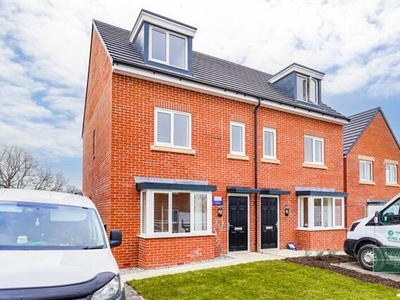 3 Bedroom Semi-detached House For Sale In Biddulph Road, Stoke-on-trent