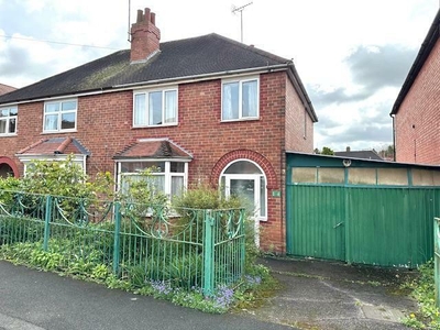 3 Bedroom Semi-detached House For Sale In Burton-on-trent
