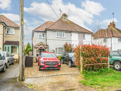 3 Bedroom Semi-detached House For Sale In Chiddingfold